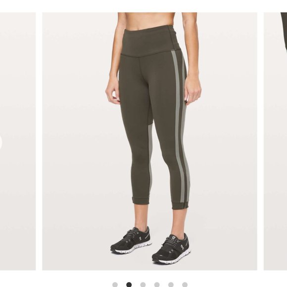 Lululemon Zip The Line Crop 23" Size 6 reflective